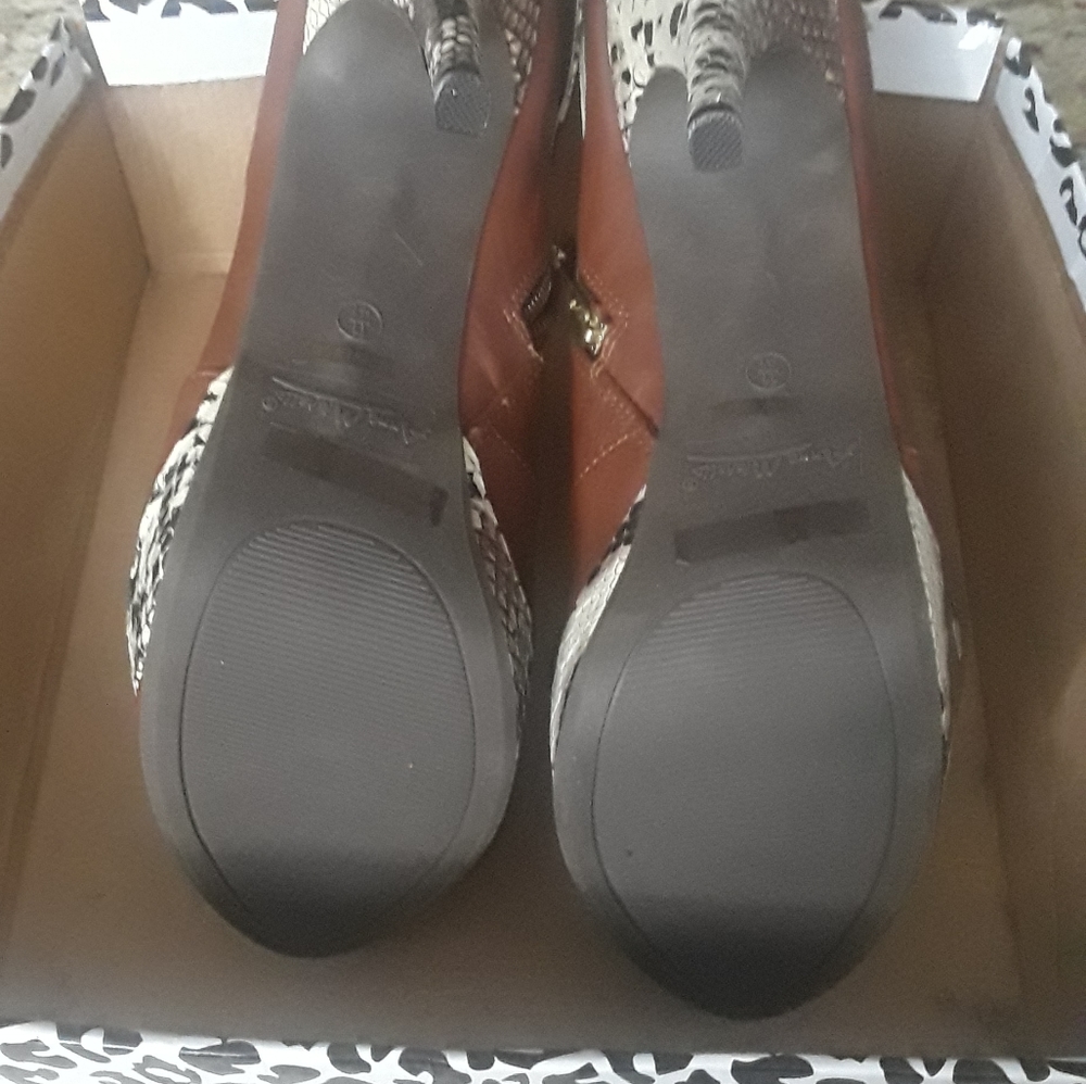 Women's size 10 tan booties snake print trim